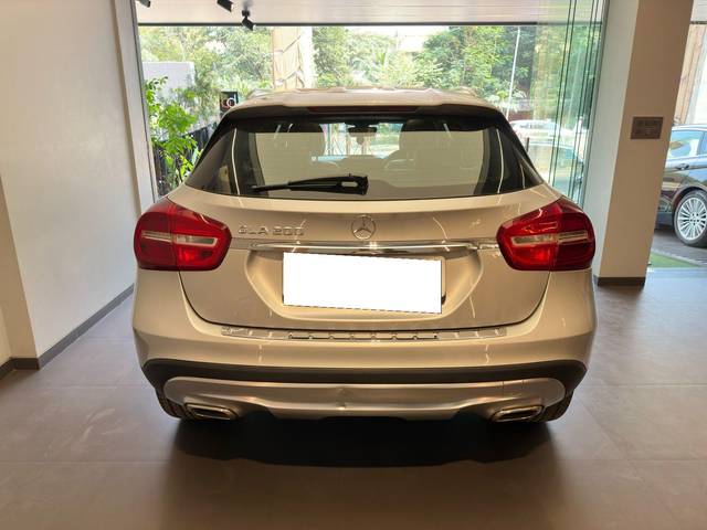 https://images10.gaadi.com/usedcar_image/3665779/original/processed_img2912402__usedcar_whatsappimage2023_10_30at15002pm_1__1111699605754_1699605770.jpeg?imwidth=6402