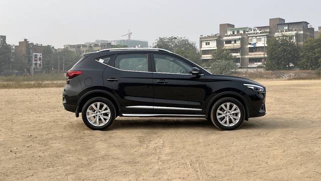 https://images10.gaadi.com/usedcar_image/3665785/original/img2912406__used_car_2912406_1699605907.jpg?imwidth=6401