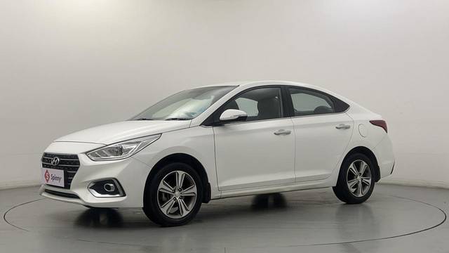 https://images10.gaadi.com/usedcar_image/3665885/original/lMSdk9lKSCK5kxBI1f67_A__file.JPG?imwidth=6400