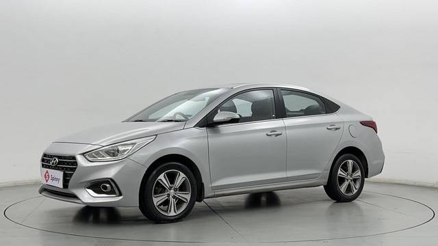 https://images10.gaadi.com/usedcar_image/3665909/original/6TYlNNrhQyOypQ5beVp0rw__file.JPG?imwidth=6400