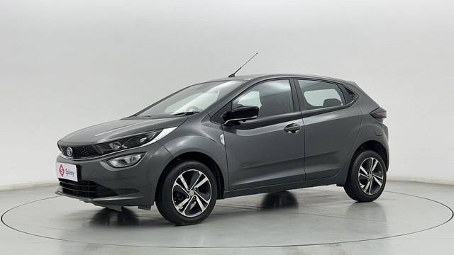 https://images10.gaadi.com/usedcar_image/3665918/original/lN6peO1GQPm6YWtceM1RIQ__file.JPG?imwidth=6400