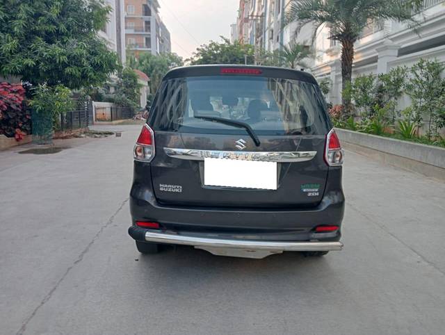 https://images10.gaadi.com/usedcar_image/3666234/original/processed_img2912768__used_car_2912768_1699611712.jpg?imwidth=6402