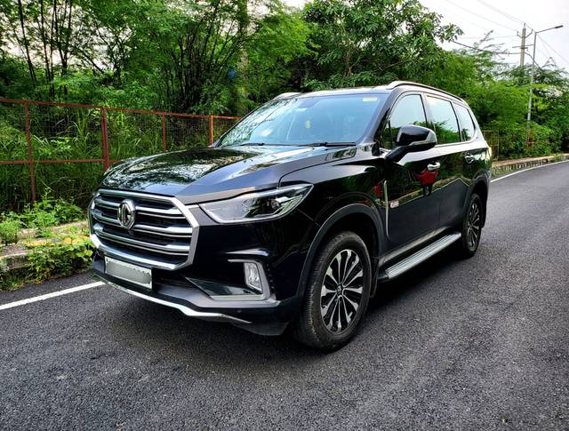 https://images10.gaadi.com/usedcar_image/3666287/original/img2912798__used_car_2912798_1699613530.jpg?imwidth=6400