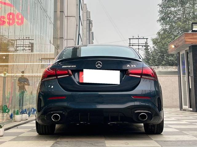 https://images10.gaadi.com/usedcar_image/3666316/original/processed_img2912817__used_car_2912817_1699614515.jpg?imwidth=6402
