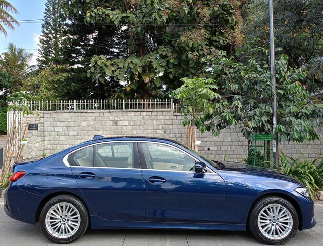 https://images10.gaadi.com/usedcar_image/3666458/original/processed_img2912917__used_car_2912917_1700306947.jpg?imwidth=6401