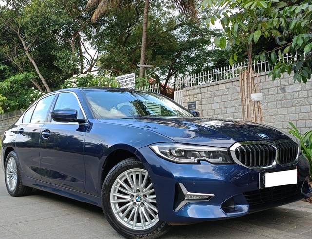 https://images10.gaadi.com/usedcar_image/3666458/original/processed_img2912917__used_car_2912917_1700306951.jpg?imwidth=6400