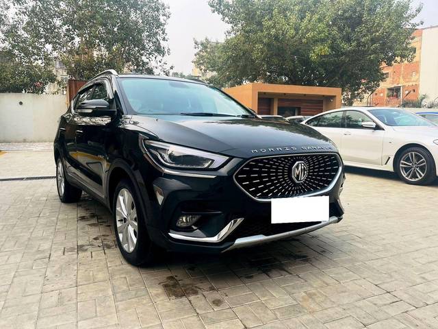https://images10.gaadi.com/usedcar_image/3666479/original/processed_img2912934__usedcar_1_25__10151699618190_1699618219.jpeg?imwidth=6400