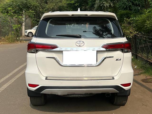 https://images10.gaadi.com/usedcar_image/3666693/original/processed_img2913089__used_car_2913089_1699623150.jpg?imwidth=6402