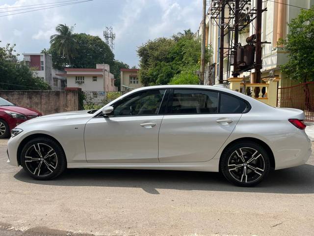 https://images10.gaadi.com/usedcar_image/3666740/original/img2913111__used_car_2913111_1699624902.jpg?imwidth=6401
