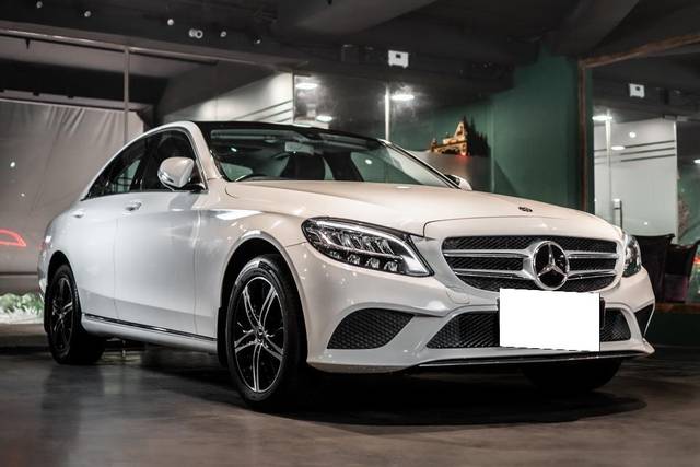 https://images10.gaadi.com/usedcar_image/3666753/original/processed_img2913113__usedcar_whatsappimage2023_11_09at95256am_6131699625602_1699625627.jpeg?imwidth=6400