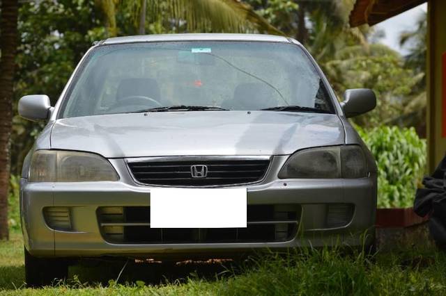 https://images10.gaadi.com/usedcar_image/3666794/original/processed_02cc40b8-7eda-41fa-9ea7-196bc7de5860.JPG?imwidth=6400