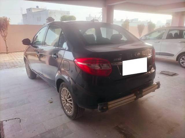 https://images10.gaadi.com/usedcar_image/3666977/original/processed_06747aea-085f-4b2d-8737-121f200e954c.jpg?imwidth=6402