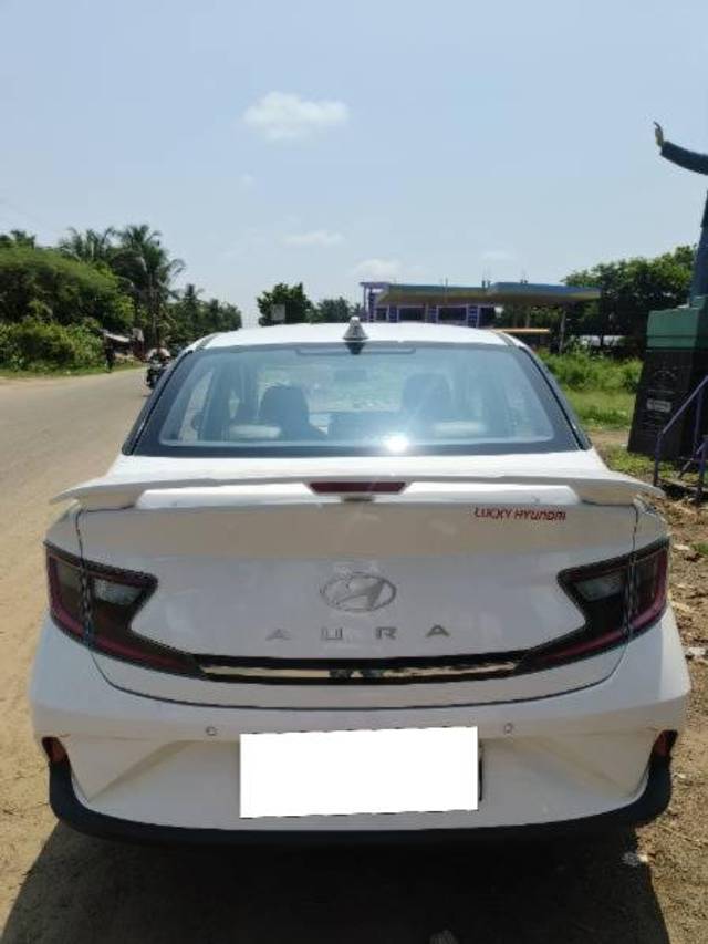 https://images10.gaadi.com/usedcar_image/3667184/original/processed_9ff4ff99-f09a-4f09-9899-3aa6ccbef49d.jpg?imwidth=6401