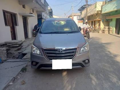 Toyota Innova 2.5 G (Diesel) 8 Seater BS IV Toyota Innova 2.5 G (Diesel) 8 Seater BS IV