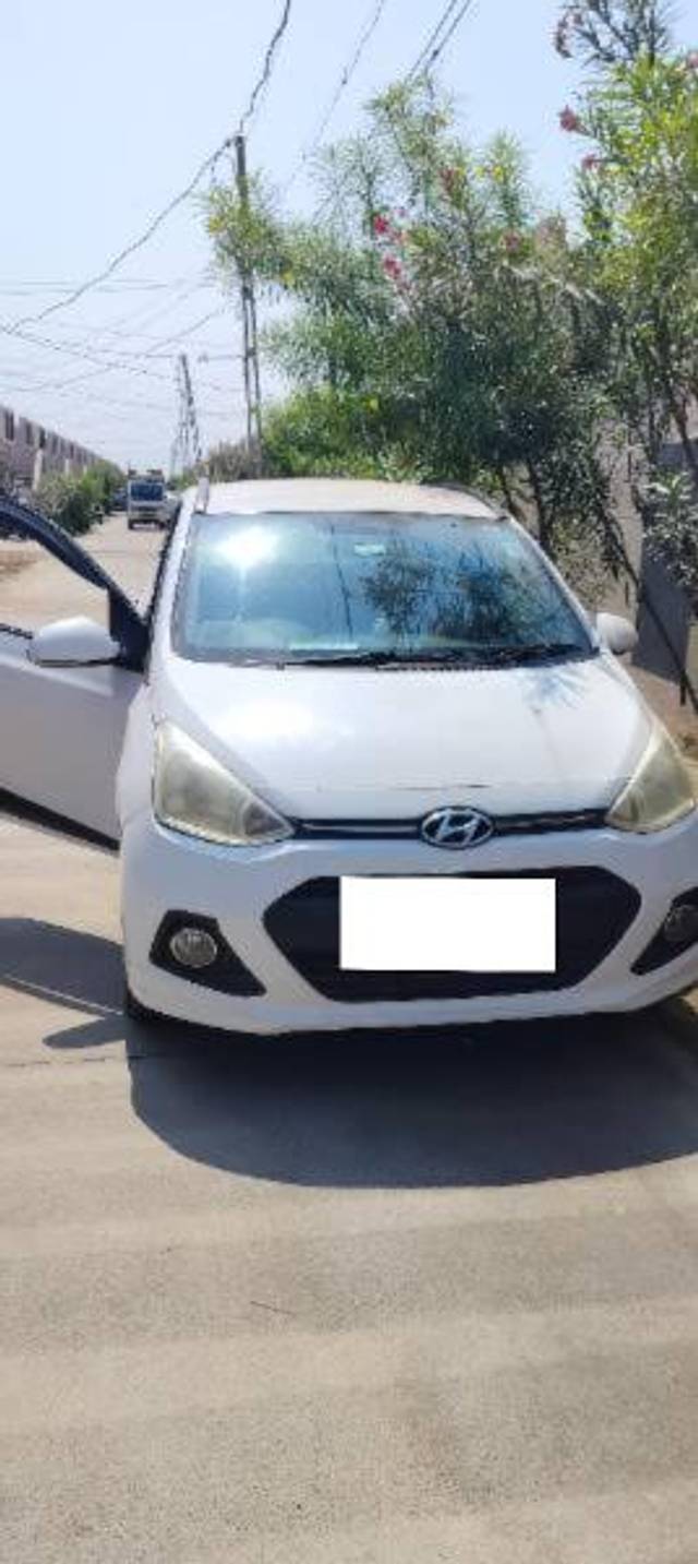 https://images10.gaadi.com/usedcar_image/3667230/original/processed_85aebc9d-a649-4e59-831e-e2dcd6b2ca33.jpg?imwidth=6400