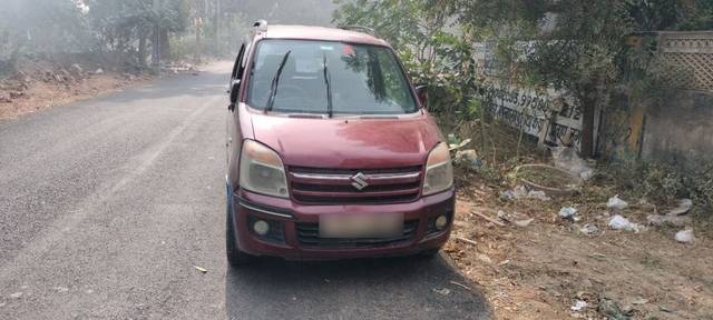 https://images10.gaadi.com/usedcar_image/3667323/original/04__VCC_1813837_94_1699075123.jpg?imwidth=6400