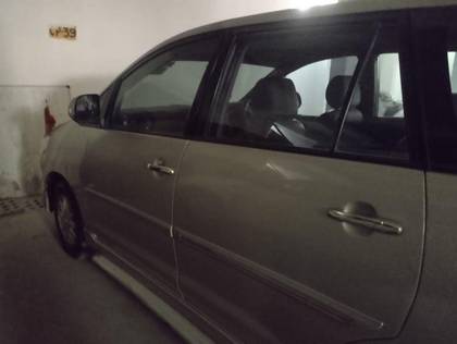 Toyota Innova 2.5 VX (Diesel) 8 Seater BS IV Toyota Innova 2.5 VX (Diesel) 8 Seater BS IV
