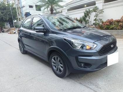 Ford Freestyle Titanium Diesel BSIV Ford Freestyle Titanium Diesel BSIV