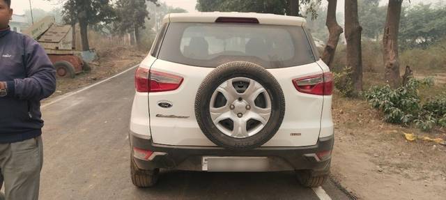 https://images10.gaadi.com/usedcar_image/3667416/original/04__VCC_1813857_96_1699076044.jpg?imwidth=6402