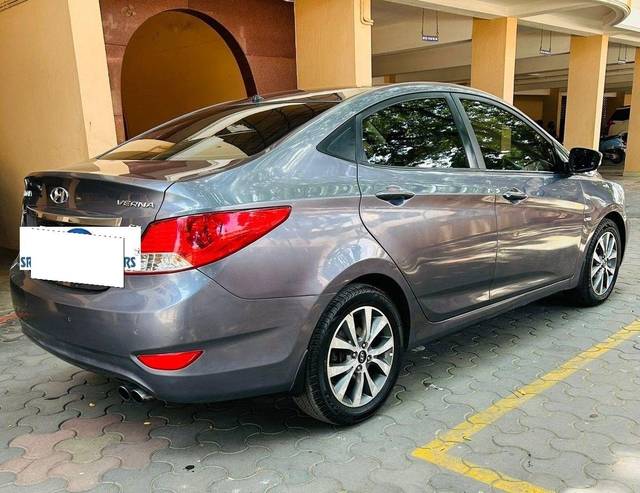 https://images10.gaadi.com/usedcar_image/3667472/original/processed_img2913292__usedcar_10_5701699685013_1699685028.jpeg?imwidth=6402