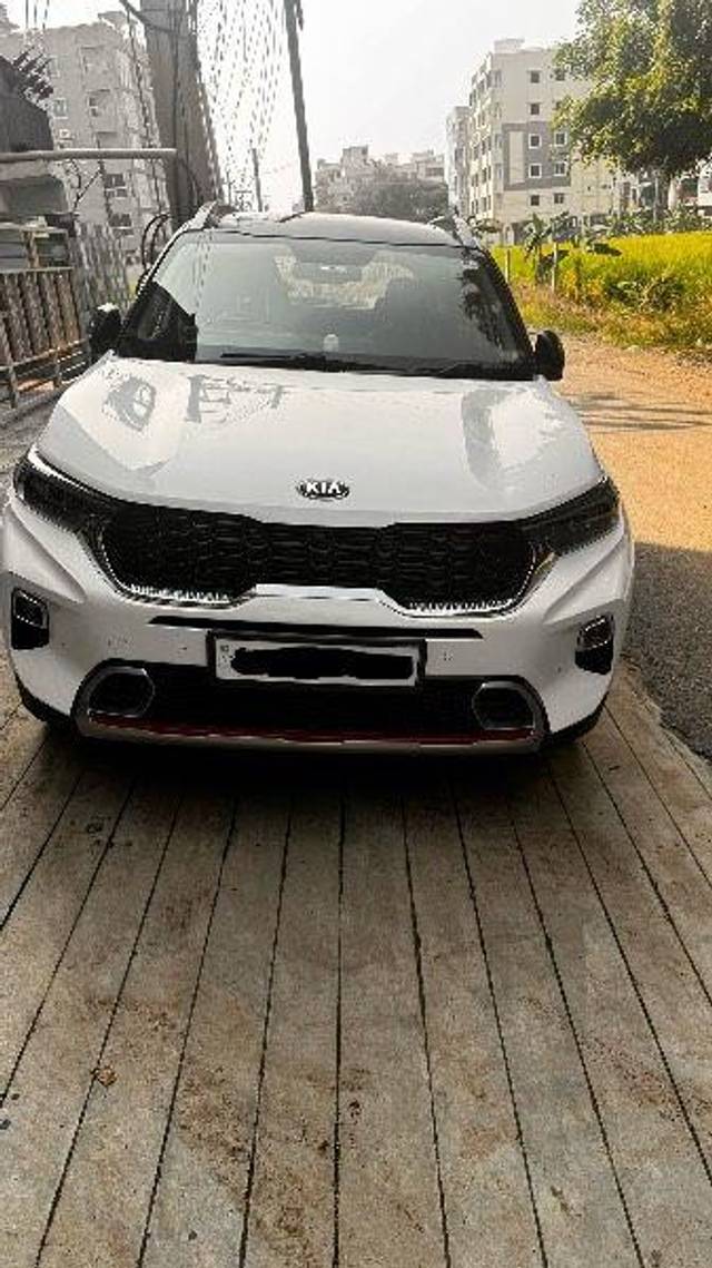 https://images10.gaadi.com/usedcar_image/3667490/original/processed_6951ab1a-f4b3-4952-bce9-a63e74a52252.jpeg?imwidth=6400