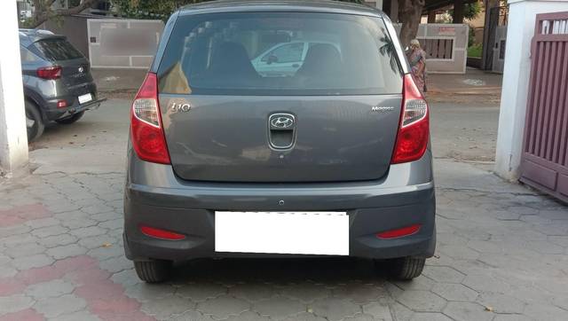 https://images10.gaadi.com/usedcar_image/3667512/original/processed_img2913314__usedcar_17_5701699686199_1699686228.jpeg?imwidth=6402