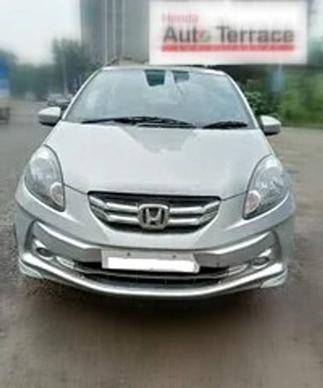 https://images10.gaadi.com/usedcar_image/3667553/original/img3667553__replace_img_654f304803514_1699688520.png?imwidth=6400
