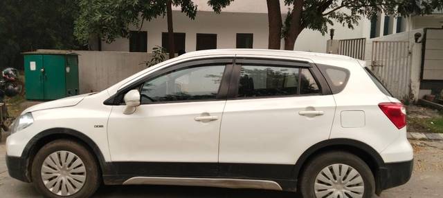 https://images10.gaadi.com/usedcar_image/3667801/original/04__VCC_IMG_1699082796323_1814067_95_1699083074.jpg?imwidth=6401
