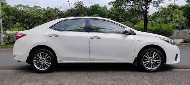 https://images10.gaadi.com/usedcar_image/3667824/original/processed_img2913472__used_car_2913472_1699696182.jpg?imwidth=6401