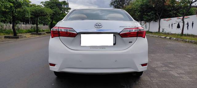 https://images10.gaadi.com/usedcar_image/3667824/original/processed_img2913472__used_car_2913472_1699696184.jpg?imwidth=6402