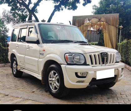 Mahindra Scorpio VLX 2WD AIRBAG BSIV Mahindra Scorpio VLX 2WD AIRBAG BSIV