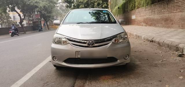 https://images10.gaadi.com/usedcar_image/3667883/original/04__VCC_1814101_94_1699089623.jpg?imwidth=6400