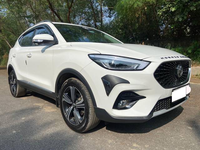 https://images10.gaadi.com/usedcar_image/3667895/original/processed_img2913505__used_car_2913505_1699699119.jpg?imwidth=6400