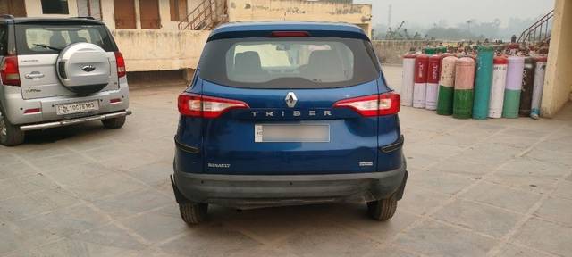 https://images10.gaadi.com/usedcar_image/3667966/original/04__VCC_1814210_96_1699095989.jpg?imwidth=6402