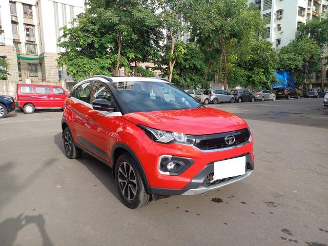 https://images10.gaadi.com/usedcar_image/3667990/original/processed_img2913559__usedcar_63aa5fce_eefa_4e85_9d71_b2fc1ed53056_1541699702471_1699702504.jpg?imwidth=6400