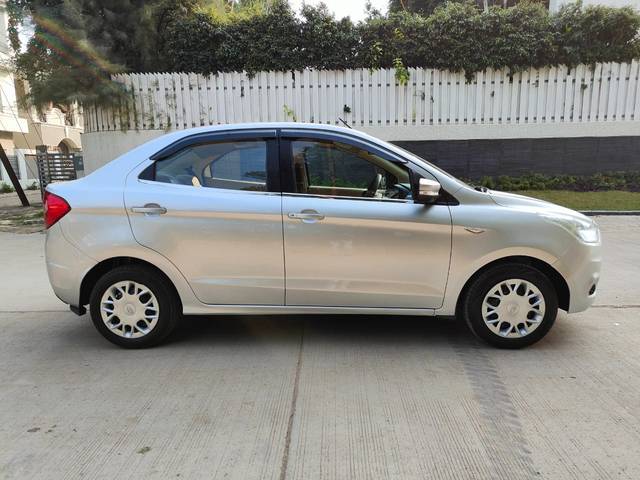 https://images10.gaadi.com/usedcar_image/3668032/original/img2913580__used_car_2913580_1699704545.jpg?imwidth=6401