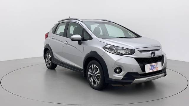 https://images10.gaadi.com/usedcar_image/3668039/original/9b1678fb-939e-4fb9-a93a-fd29bb809ea4__46.jpg?imwidth=6400