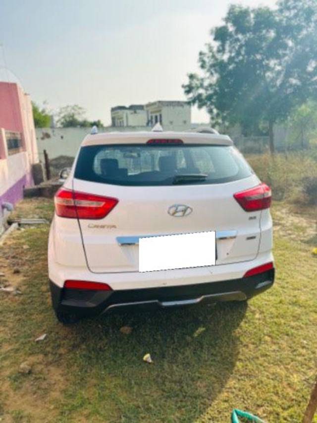 https://images10.gaadi.com/usedcar_image/3668072/original/processed_d0bee5c0-32fb-49d3-80ce-c8e8fdc568c4.jpeg?imwidth=6402