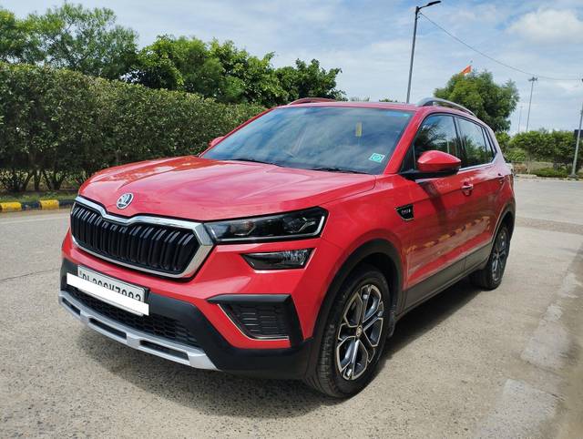 https://images10.gaadi.com/usedcar_image/3668077/original/processed_img2913609__used_car_2913609_1699706008.jpg?imwidth=6400