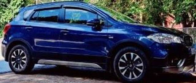 https://images10.gaadi.com/usedcar_image/3668133/original/processed_0219583b-6c09-4805-b482-a1174d87c1c0.jpeg?imwidth=6401