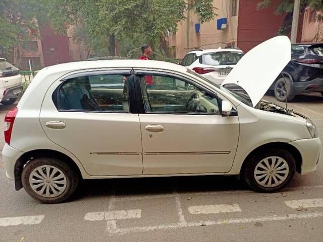 https://images10.gaadi.com/usedcar_image/3668340/original/processed_977dca15-d2da-42f7-932e-d3a2ec06c5b8.jpg?imwidth=6401