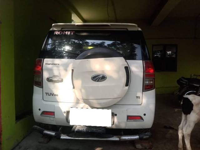 https://images10.gaadi.com/usedcar_image/3668623/original/processed_ce5494b5-179f-4c0b-9203-f8cfccfe5569.jpg?imwidth=6401