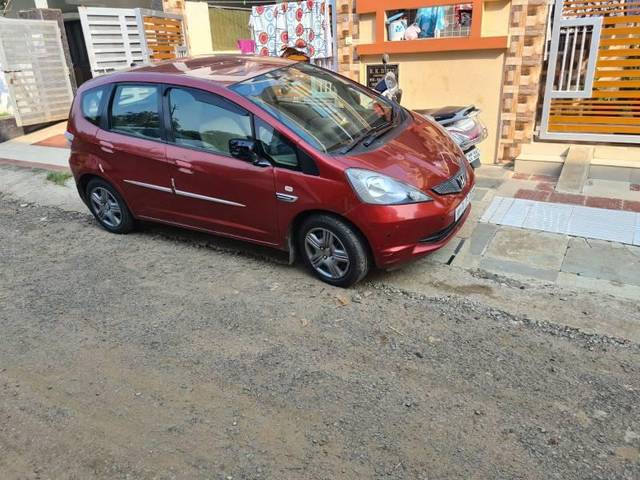 https://images10.gaadi.com/usedcar_image/3668699/original/processed_ab0201e1-ee1d-4043-a358-252f7dce9a93.jpg?imwidth=6400