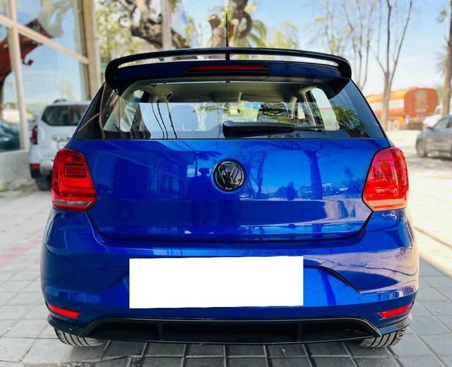 https://images10.gaadi.com/usedcar_image/3668802/original/processed_img2913782__used_car_2913782_1699771357.jpg?imwidth=6401