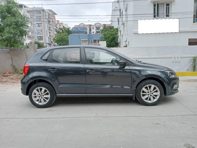 https://images10.gaadi.com/usedcar_image/3668811/original/processed_img2913783__used_car_2913783_1699771558.jpg?imwidth=6401