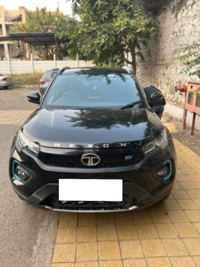 https://images10.gaadi.com/usedcar_image/3668814/original/processed_6eb2d1f3-86c4-4b18-ad96-798d53be3c2c.jpeg?imwidth=6400