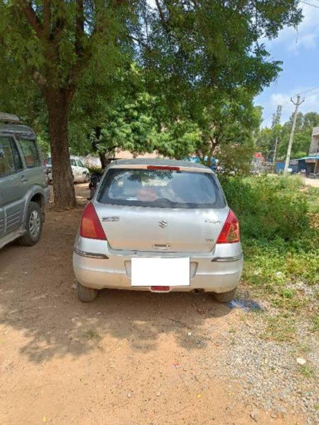 https://images10.gaadi.com/usedcar_image/3668843/original/processed_c91288bb-59d8-41b1-98a7-a59f57d2ebf9.jpg?imwidth=6402