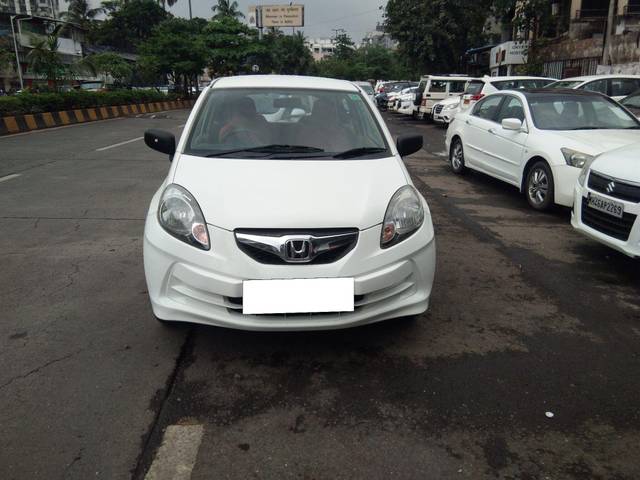 https://images10.gaadi.com/usedcar_image/3668855/original/processed_img2913792__used_car_2913792_1699773553.jpg?imwidth=6400