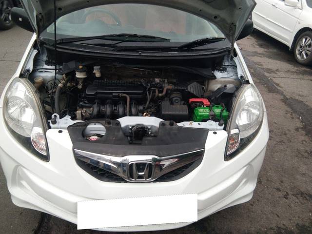 https://images10.gaadi.com/usedcar_image/3668855/original/processed_img2913792__used_car_2913792_1699773659.jpg?imwidth=6402