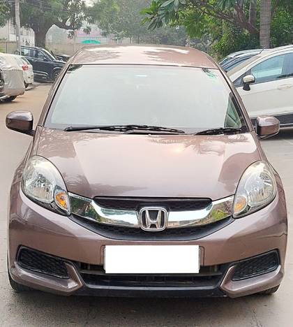 Honda Mobilio S i-VTEC Honda Mobilio S i-VTEC